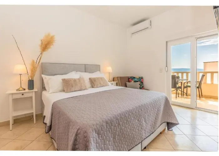 Sea View Jagoda 2 Апартаменты Омиш